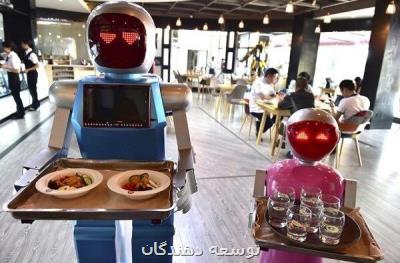 ربات های سخن گو پیشخدمت رستوران می شوند